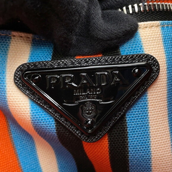 PRADA Blue Shoulder Bag - Picture 9 of 11